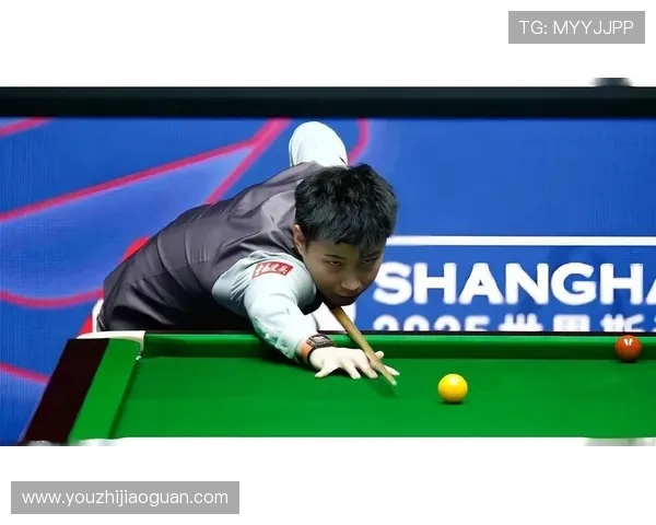 沉浸绿茵桌上世界探索台球运动的技巧艺术与心理较量