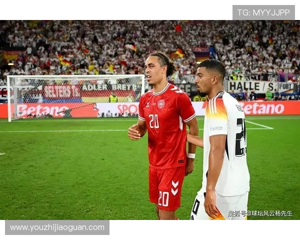 丹麦与澳大利亚足球比赛现场直播全程回顾及精彩瞬间分析