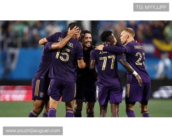 奥兰多城与亚特兰联激战正酣谁能在这场较量中笑到最后